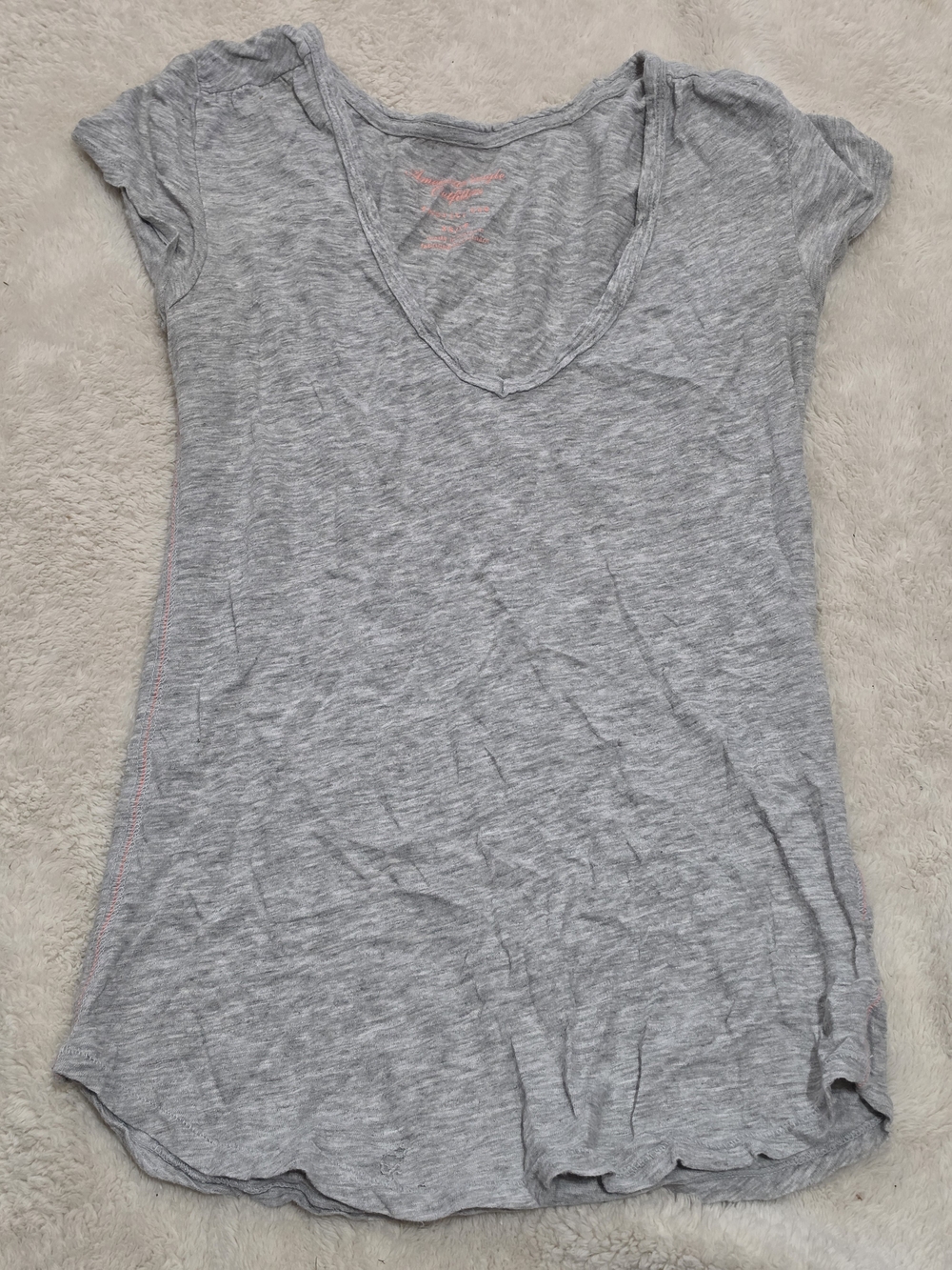 .American Eagle Outfitters Heather Gray V-Neck Short Sleeve Tee